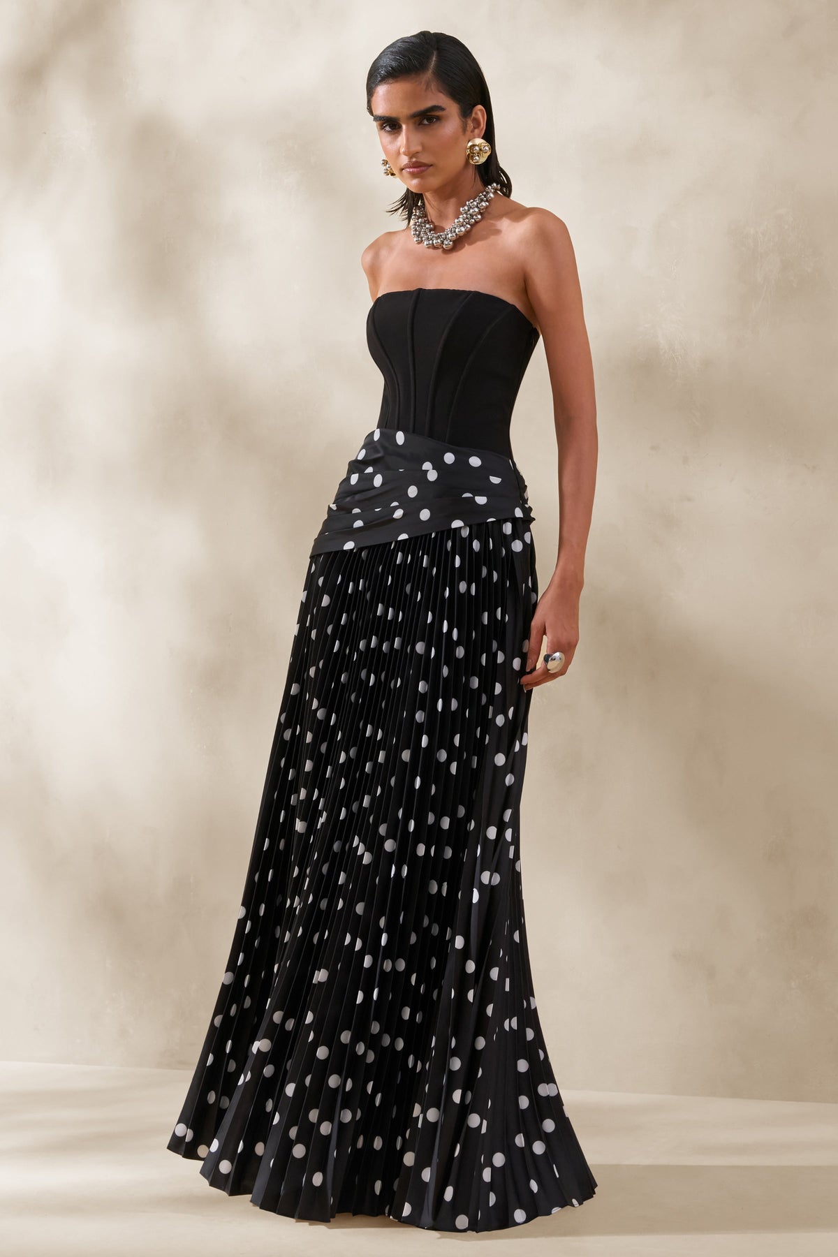 Valerisse | Vestido Largo Bandeau De Lunares Blancos Y Negros
