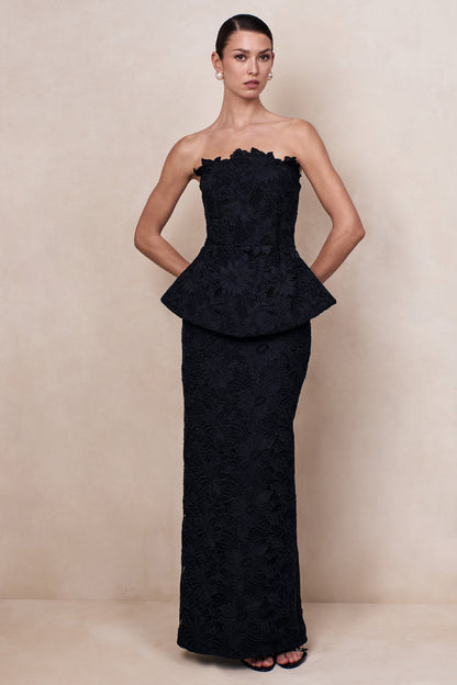 Delvine | Vestido Largo de encaje negro con escote bandeau y corsé