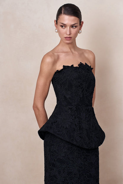Delvine | Vestido Largo de encaje negro con escote bandeau y corsé