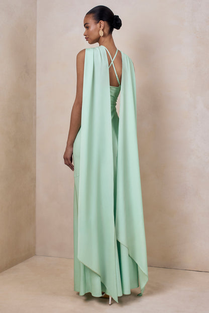 Sloane | Vestido Largo de Satén verde menta con Escote Halter y Capa