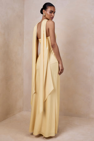Charly | Vestido Largo Bandeau De Satén En Amarillo Limón Con Detalle De Pañuelo