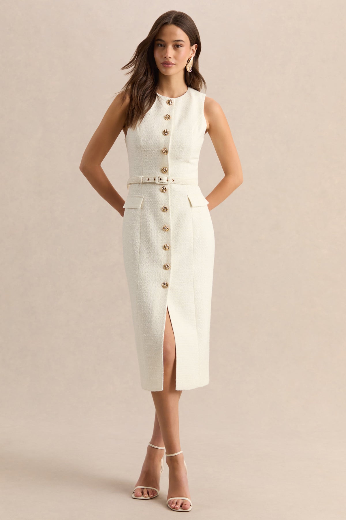 Clea | Vestido Midi Crema Con Escote Redondo, Cinturón Y Bolsillos Delanteros