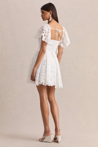 Vivi | Vestido Corto De Encaje Blanco Con Escote Corazón