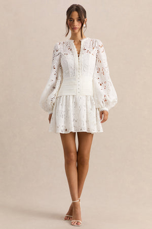 Helena | Vestido Corto Blanco De Cuello Redondo Con Manga Abullonada Y Falda Plisada