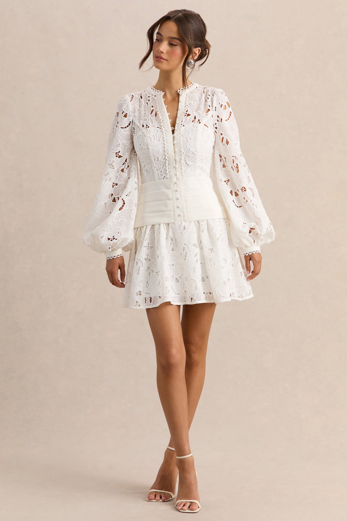 Helena | Vestido Corto Blanco De Cuello Redondo Con Manga Abullonada Y Falda Plisada
