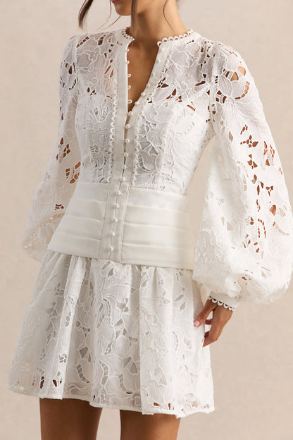Helena | Vestido Corto Blanco De Cuello Redondo Con Manga Abullonada Y Falda Plisada