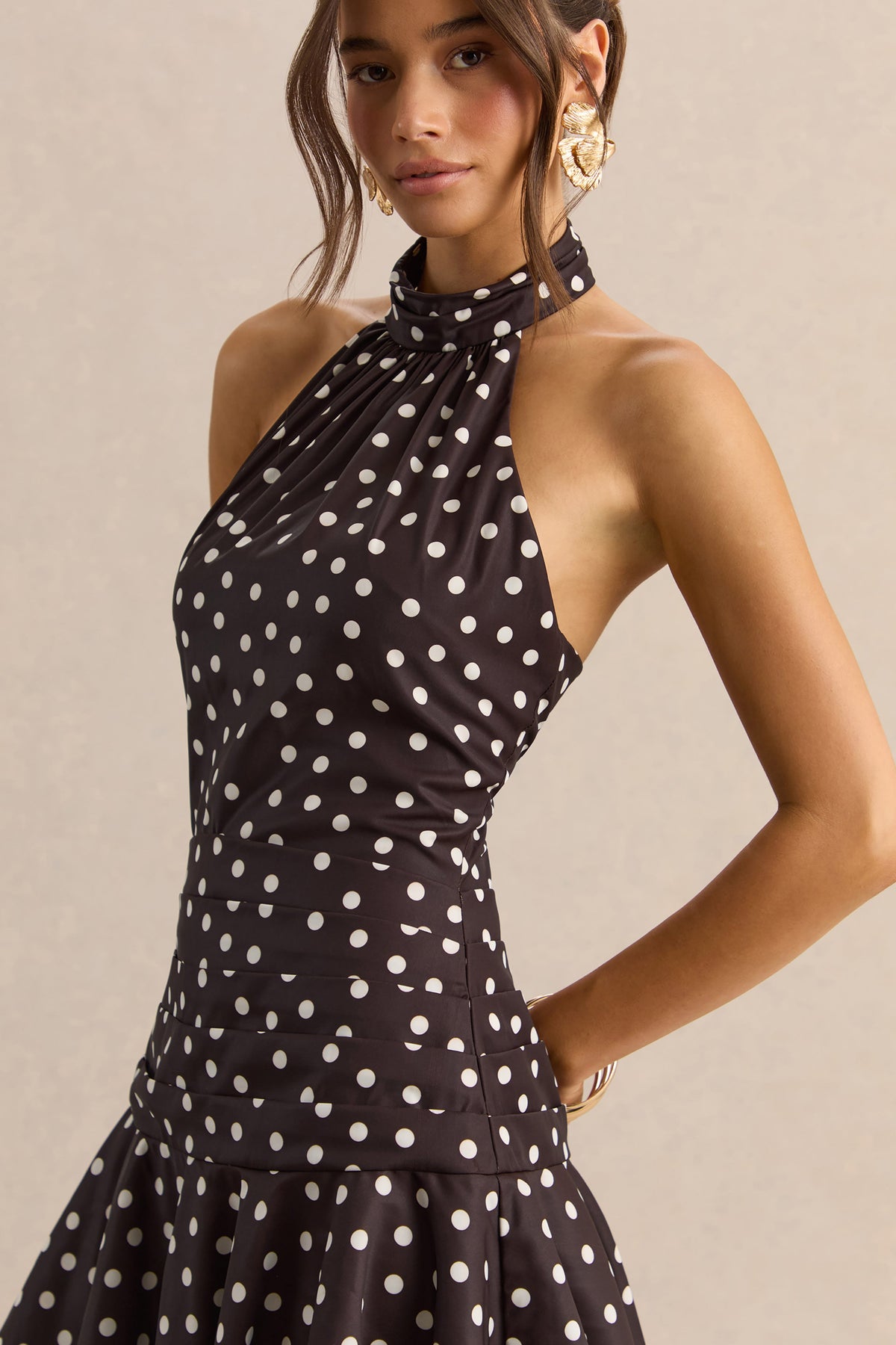 Florence | Vestido Corto De Satén Marrón Y Blanco Con Cuello Halter