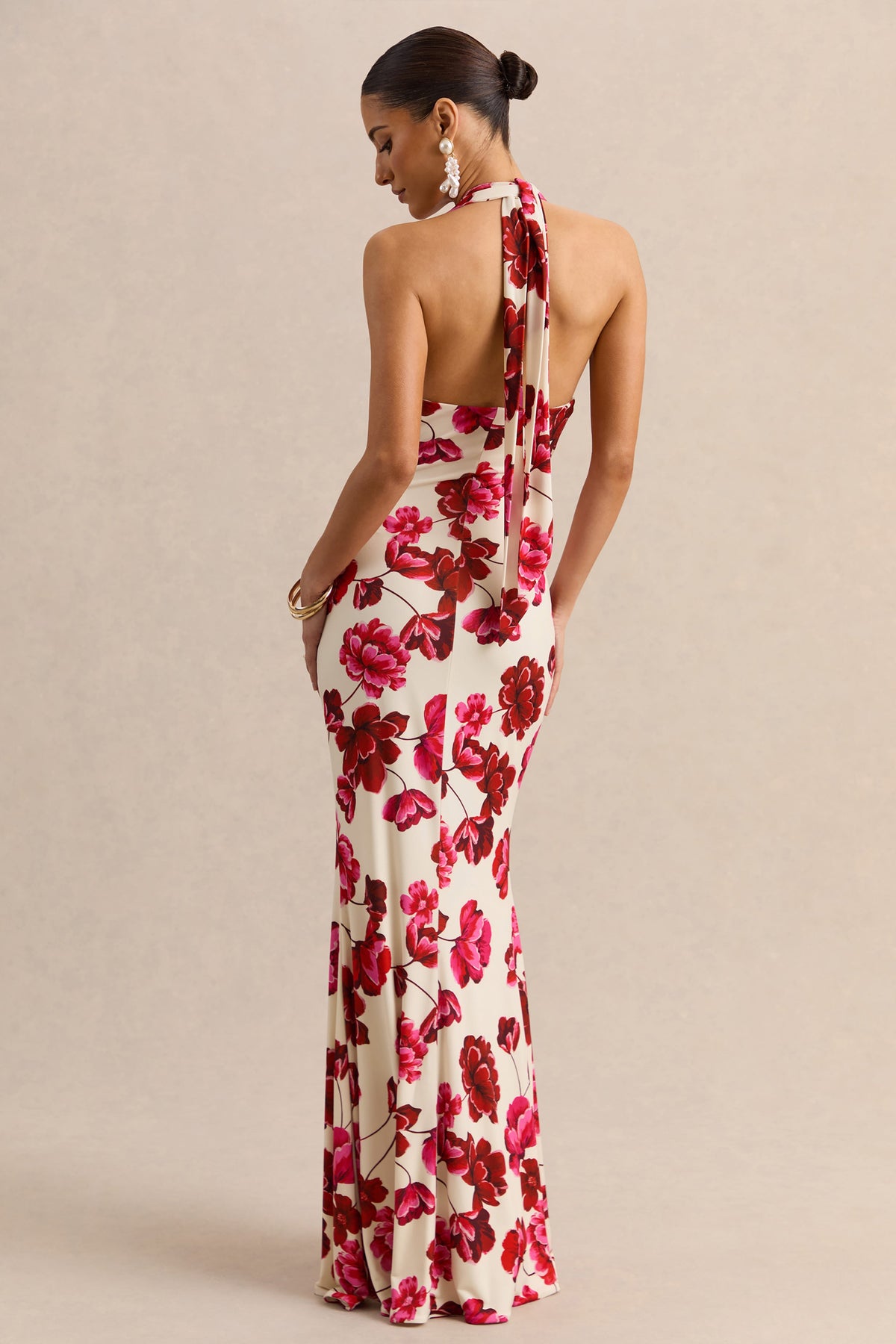 Flossie | Vestido Largo Crema Con Estampado Floral Rosa Y Escote Pronunciado