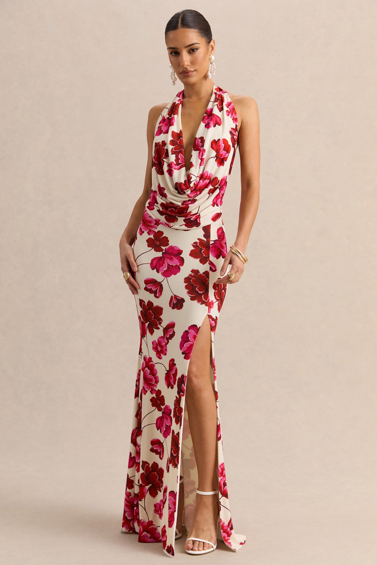 Flossie | Vestido Largo Crema Con Estampado Floral Rosa Y Escote Pronunciado