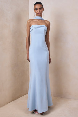 Nerissa | Vestido Largo Azul Claro Tipo Bandeau con fular