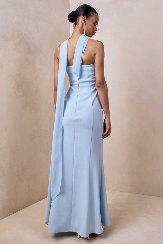 Nerissa | Vestido Largo Azul Claro Tipo Bandeau con fular