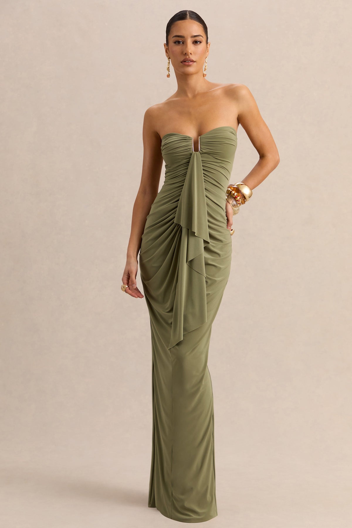 Chloe | Vestido Largo Verde Oliva Bandeau Con Detalle De Volantes