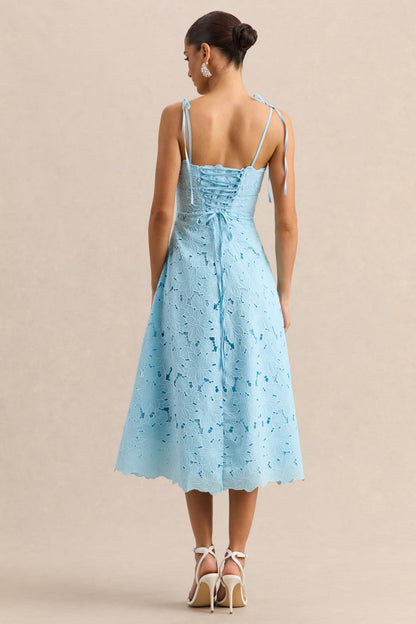 Anna | Vestido Midi Azul Polvo Bordado Con Escote Cuadrado