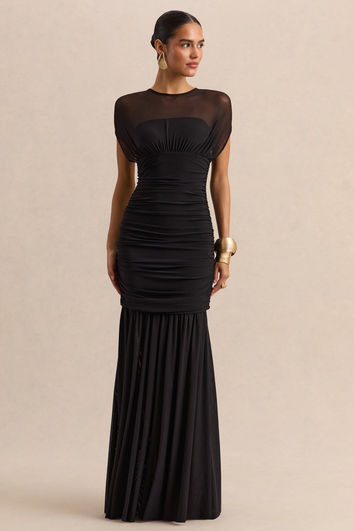 Kalene | Vestido largo negro de cuello de barco con detalles transparentes
