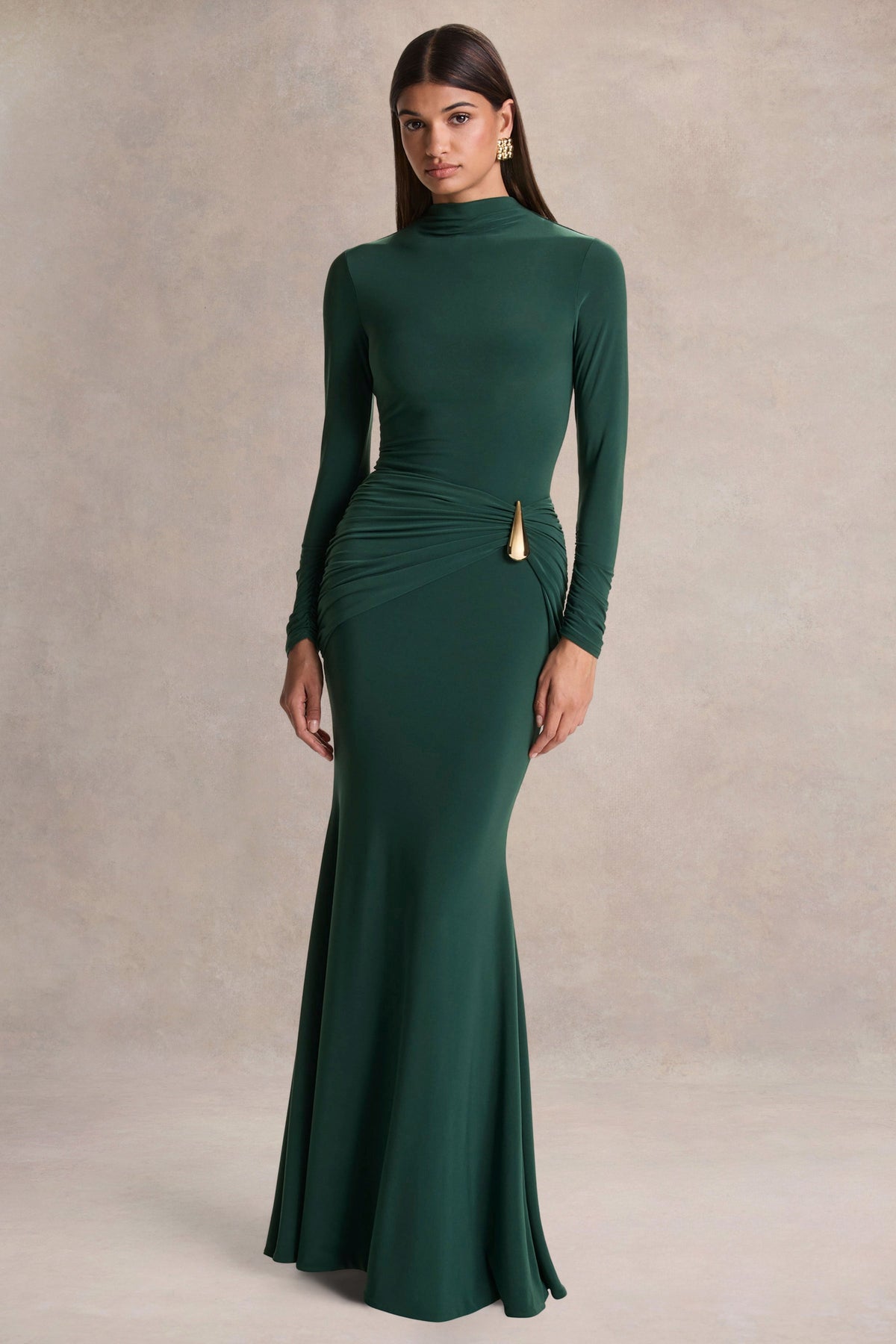 Solarium | Vestido Largo Verde de Manga Larga con Detalle Dorado