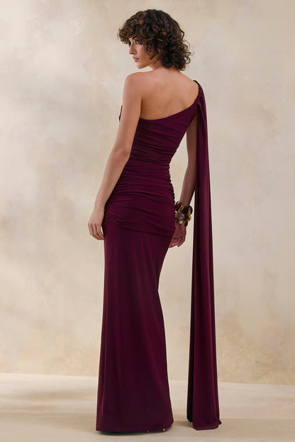 Bettine | Vestido Largo Burdeos con Escote Asimétrico y Manga Capa