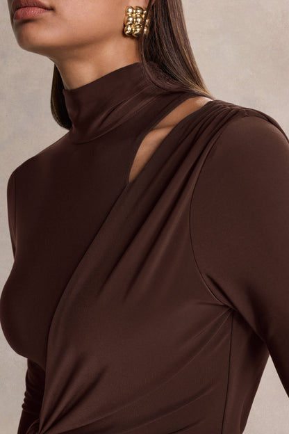 Alastrina | Vestido Largo Marrón con Cuello Alto y Detalle Fruncido