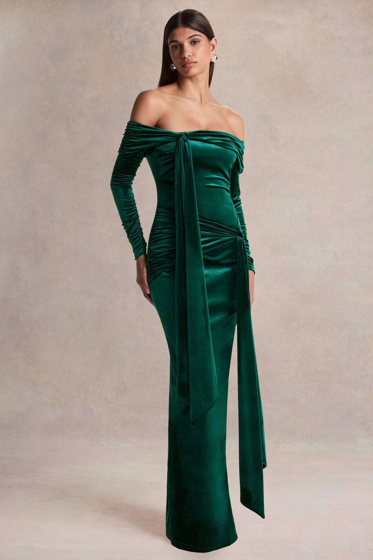Jessara | Vestido largo verde botella bardot con detalles de nudo