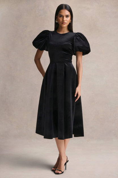 Seraphic | Vestido Midi Negro de Terciopelo con Mangas Abullonadas