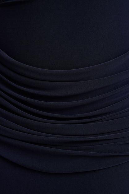 Hesperia | Vestido Largo Azul Marino de Cuello Alto con Detalle Drapeado y Bufanda