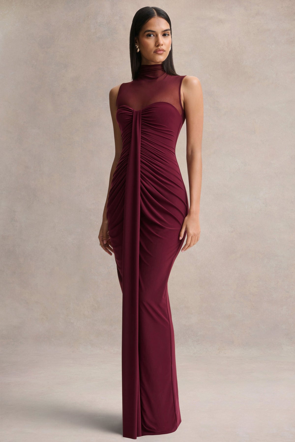Brialle | Vestido Largo Burdeos de Cuello Alto con Malla y Fruncidos