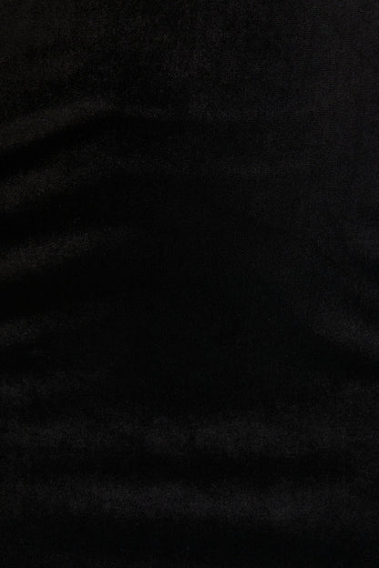 Farryn | Vestido Largo Negro con Escote Asimétrico y Detalle de Lazo