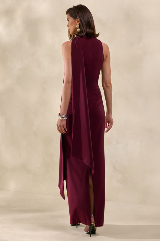 True Icon | Vestido Largo Burgundy De Satén Con Cuello Alto Y Chal
