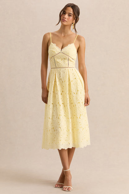 Nicoline | Vestido Midi Limón De Encaje Con Escote Corazón Y Tirantes Finos
