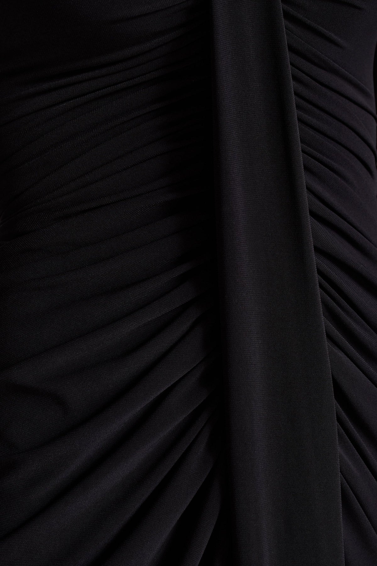 Rosetta | Vestido Midi Negro de Escote Corazón con Mangas Transparentes