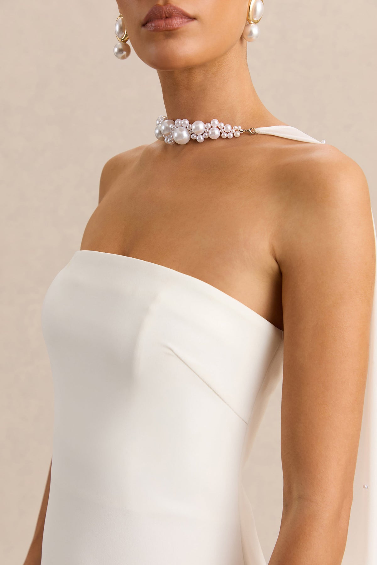 Alina | Vestido Largo Blanco Bandeau con Capa