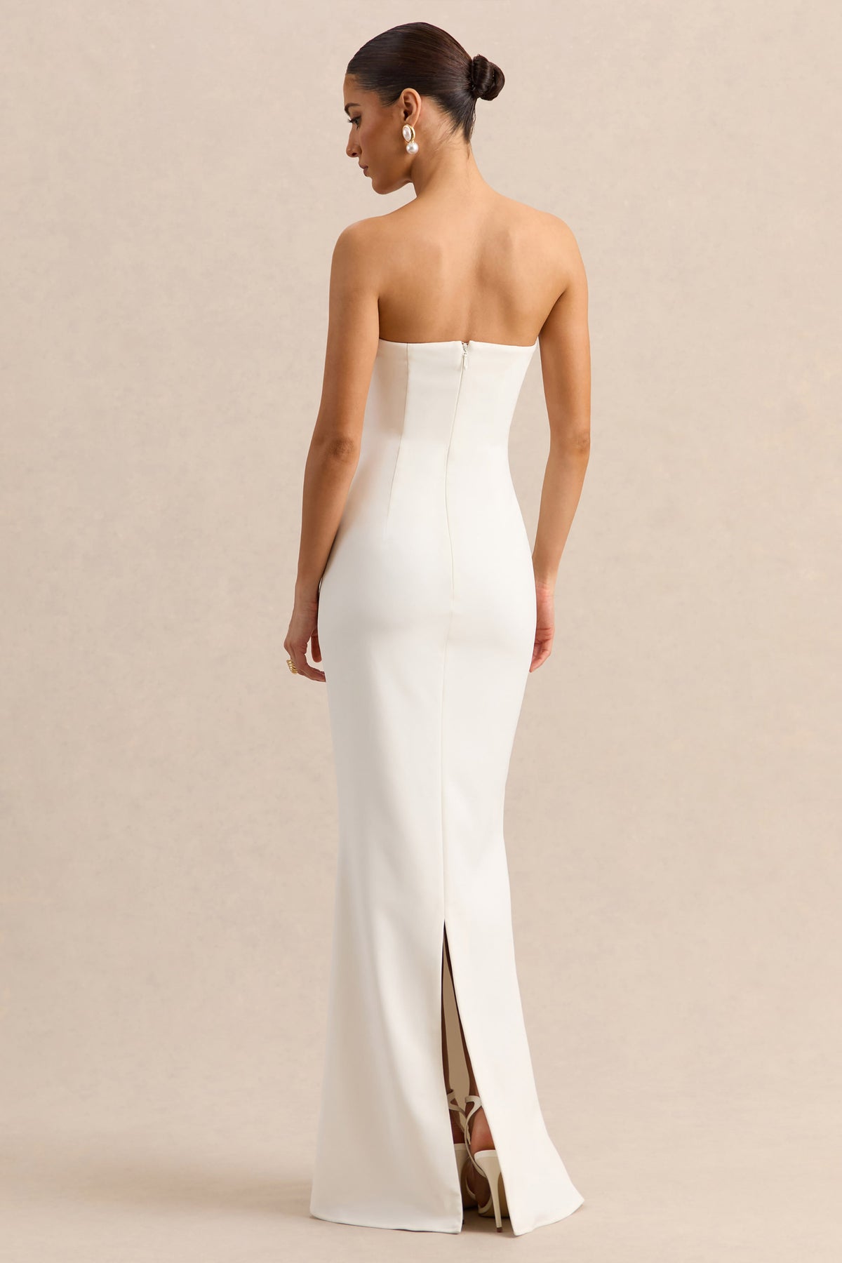 Alina | Vestido Largo Blanco Bandeau con Capa