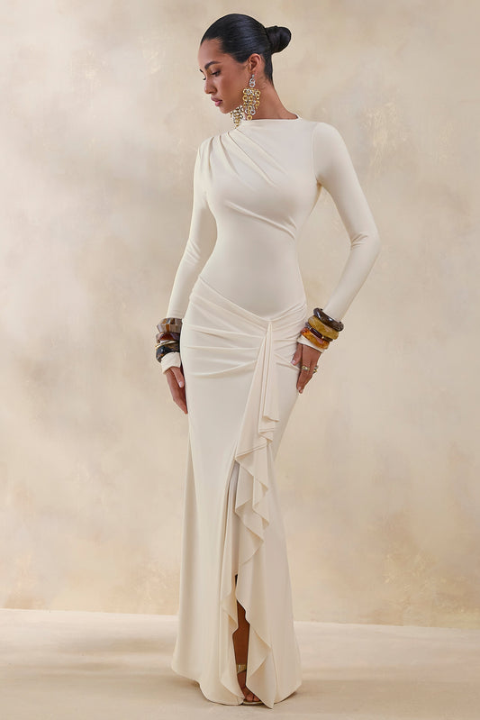 Karessa | Vestido Largo color crema de cuello alto con detalle fruncido y abertura frontal alta