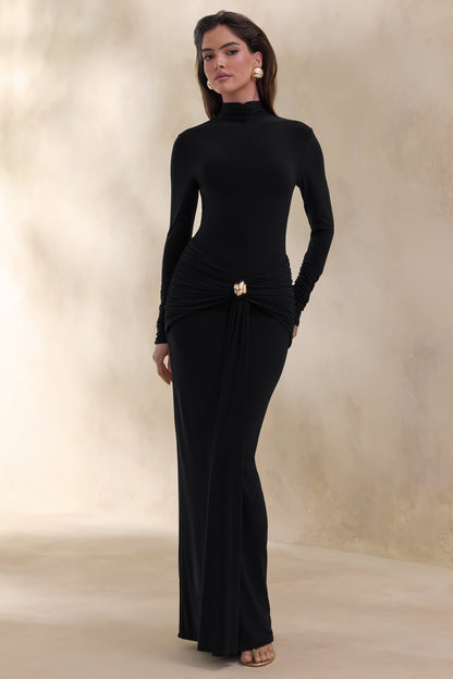 Ambrette | Vestido Largo Negro Con Escote Alto, Detalle Dorado Y Fruncidos