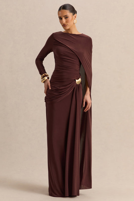 Orintha | Vestido Largo Marrón Cuello Alto con Capa y Detalle Dorado