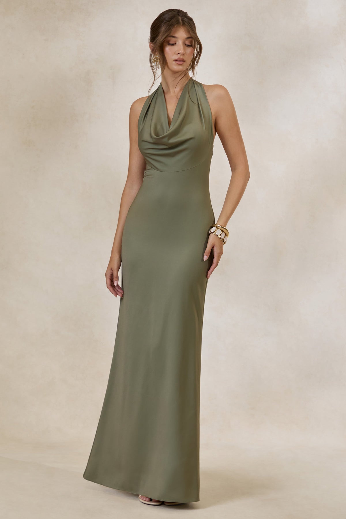 Aralisse | Vestido Largo Caqui De Satén Con Escote Drapeado