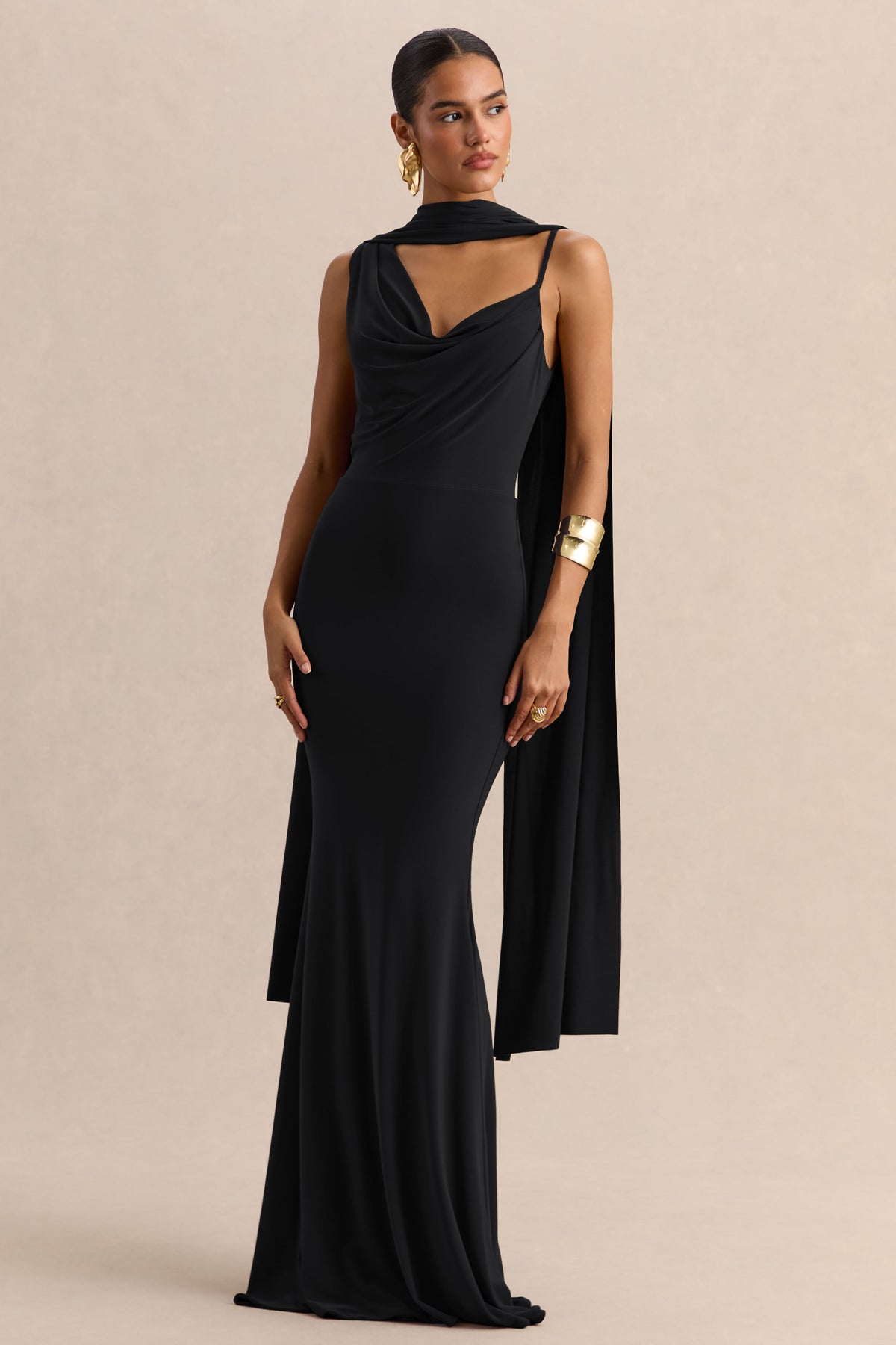 Armelia | Vestido Largo Negro Con Escote Drapeado Y Detalle De Pañuelo