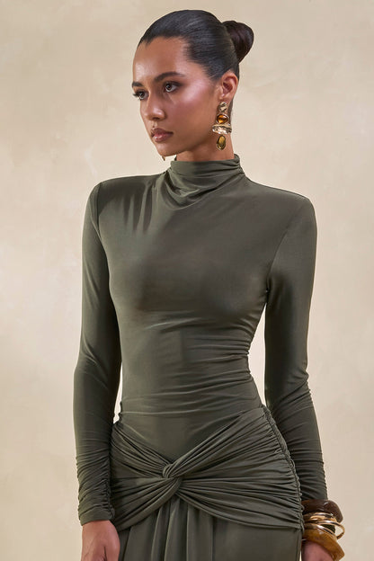 Lyanna | Body Khaki De Jersey Elástico Premium Con Cuello Alto Y Hombros Acolchados