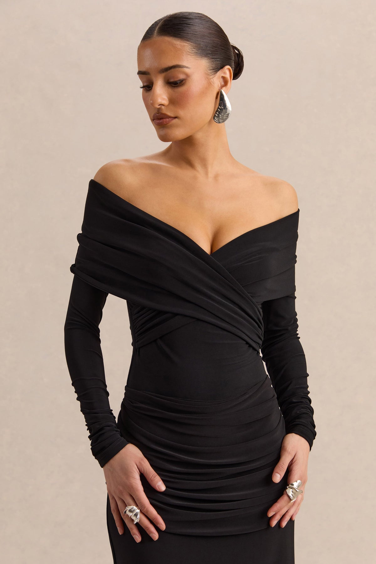 Kaelis | Body Negro Con Escote Bardot Y Mangas Largas