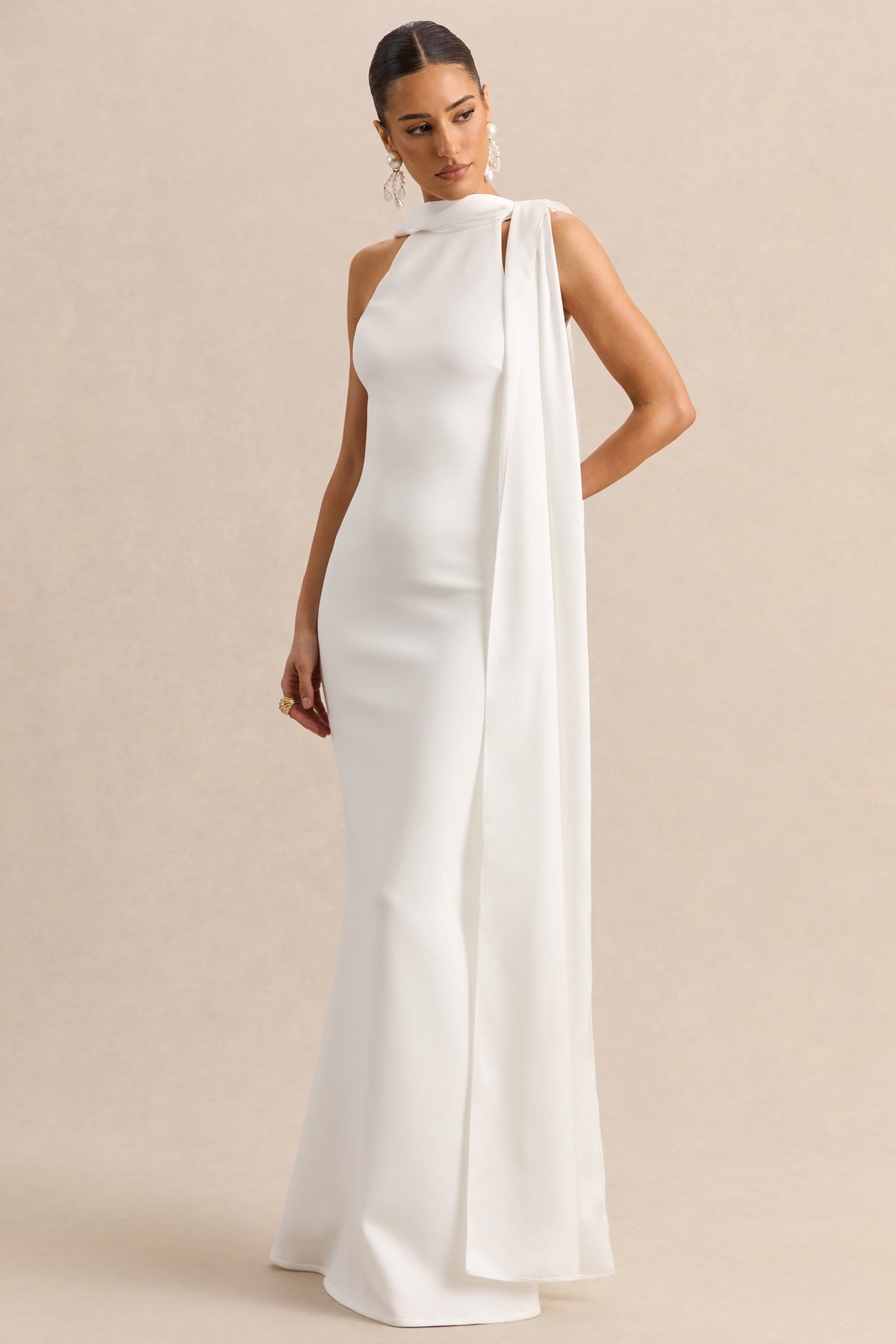 Vionette | Vestido Largo blanco de cuello alto con pañuelo