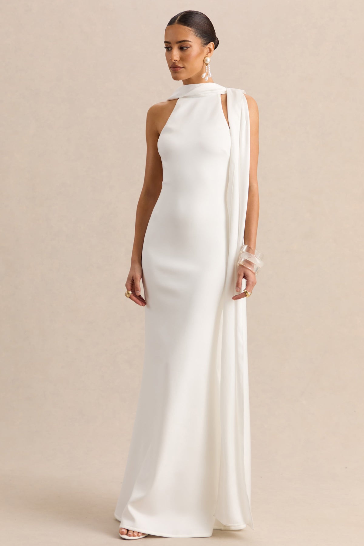 Vionette | Vestido Largo blanco de cuello alto con pañuelo