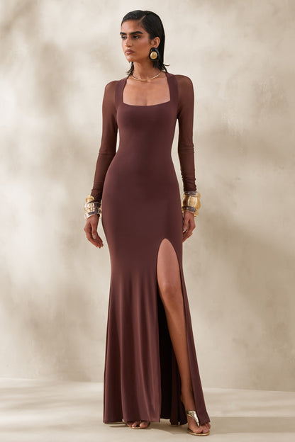 Renalia | Vestido Largo marrón de cuello cuadrado con mangas largas de malla