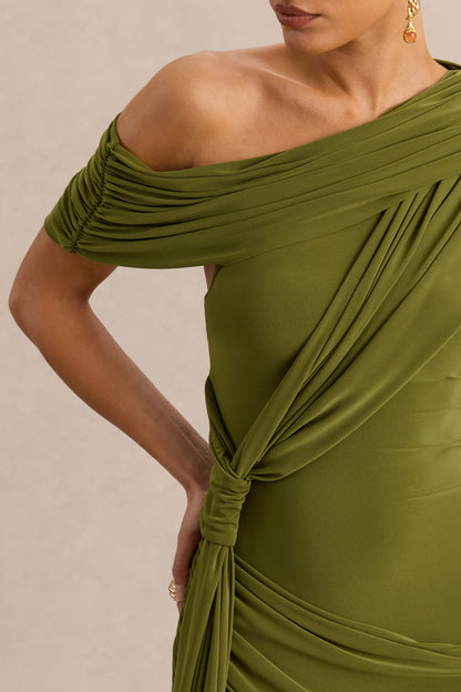 Avialee | Vestido Largo Verde de Escote Asimétrico con Detalle Drapeado y Fajín
