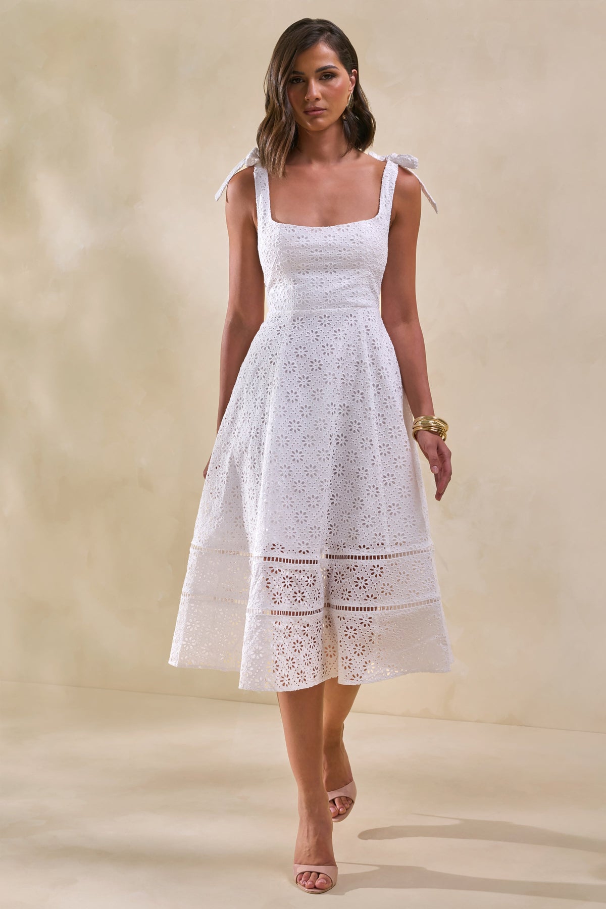 Veralia | Vestido Midi Blanco De Broderie Con Cuello Cuadrado Y Mangas Con Lazo