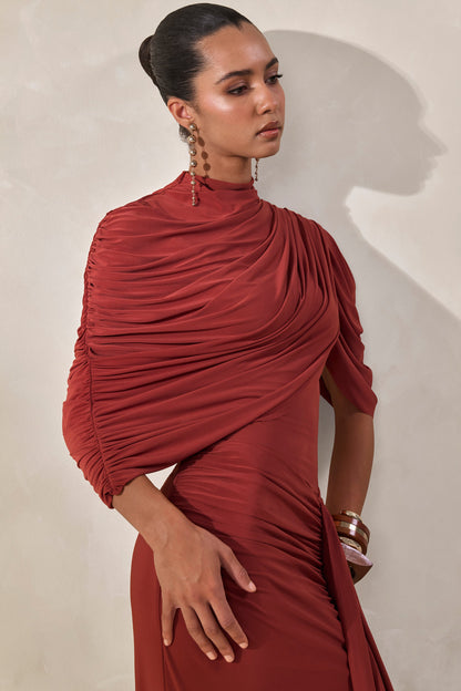 Fenicia | Body Tanga Cobrizo Con Cuello Alto Y Detalle De Capa