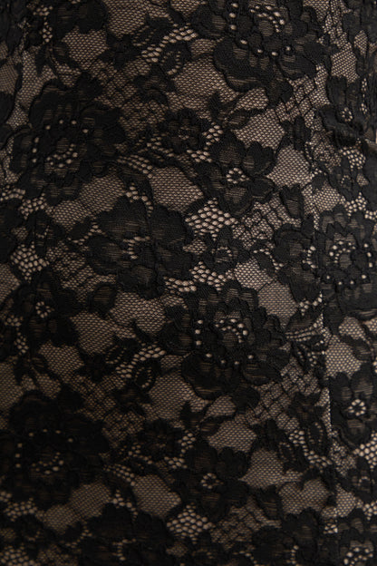 Mirellia | Vestido Maxi Negro De Encaje Con Escote Corazón