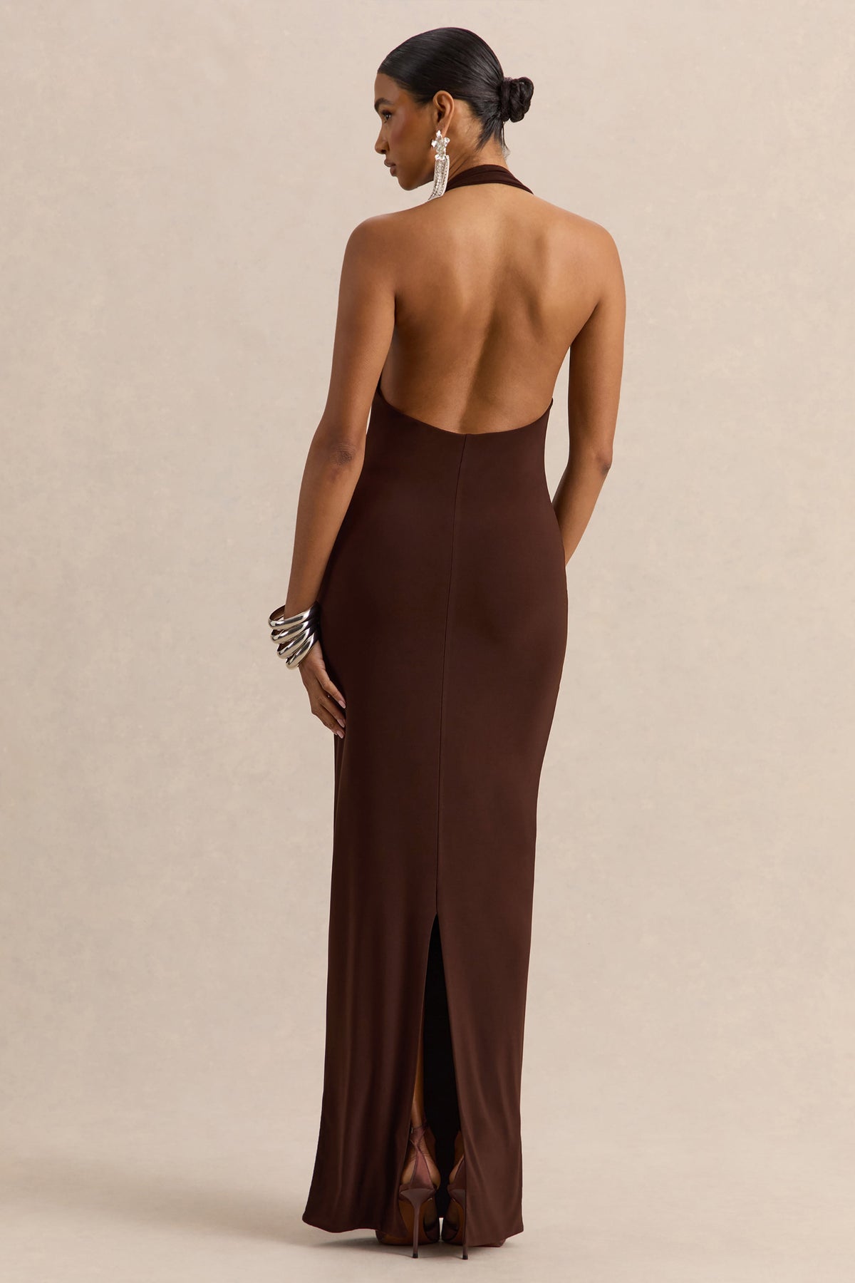 Delisse | Vestido Largo Marrón de Escote Asimétrico