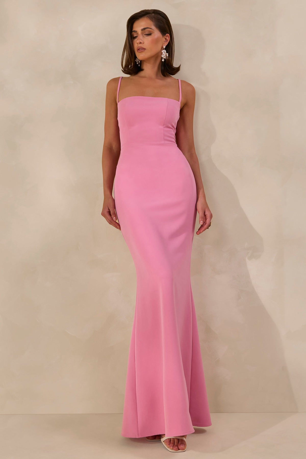Zavira | Vestido Largo Rosa de Escote Cuadrado