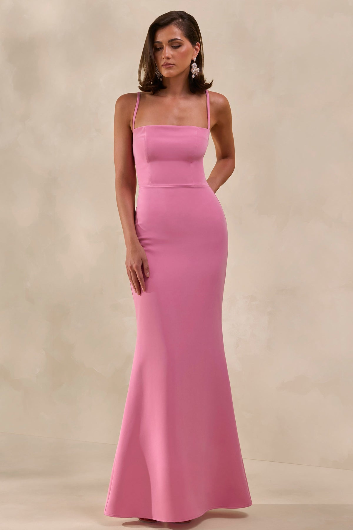 Zavira | Vestido Largo Rosa de Escote Cuadrado