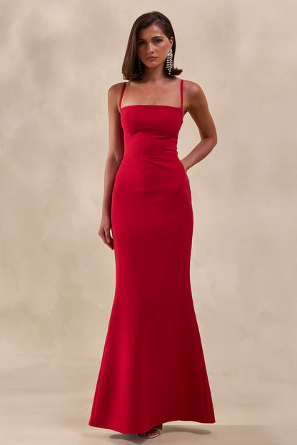 Zavira | Vestido Largo Rojo de Escote Cuadrado
