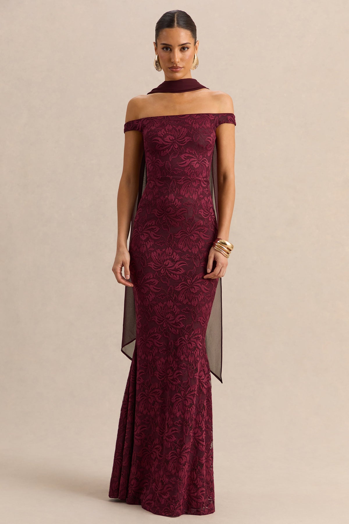 Iselle | Vestido Largo De Encaje Burdeos Con Escote Bardot Y Detalle De Pañuelo